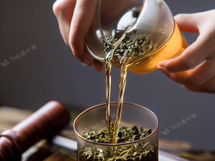 用绿茶叶怎么泡水喝减肥呢