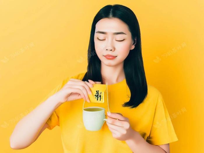 黄色茶叶带绒毛尖是什么茶叶